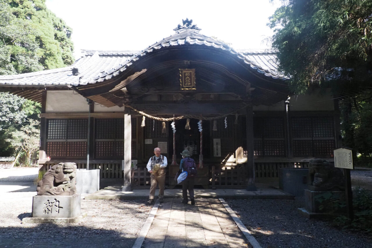 縣神社本殿