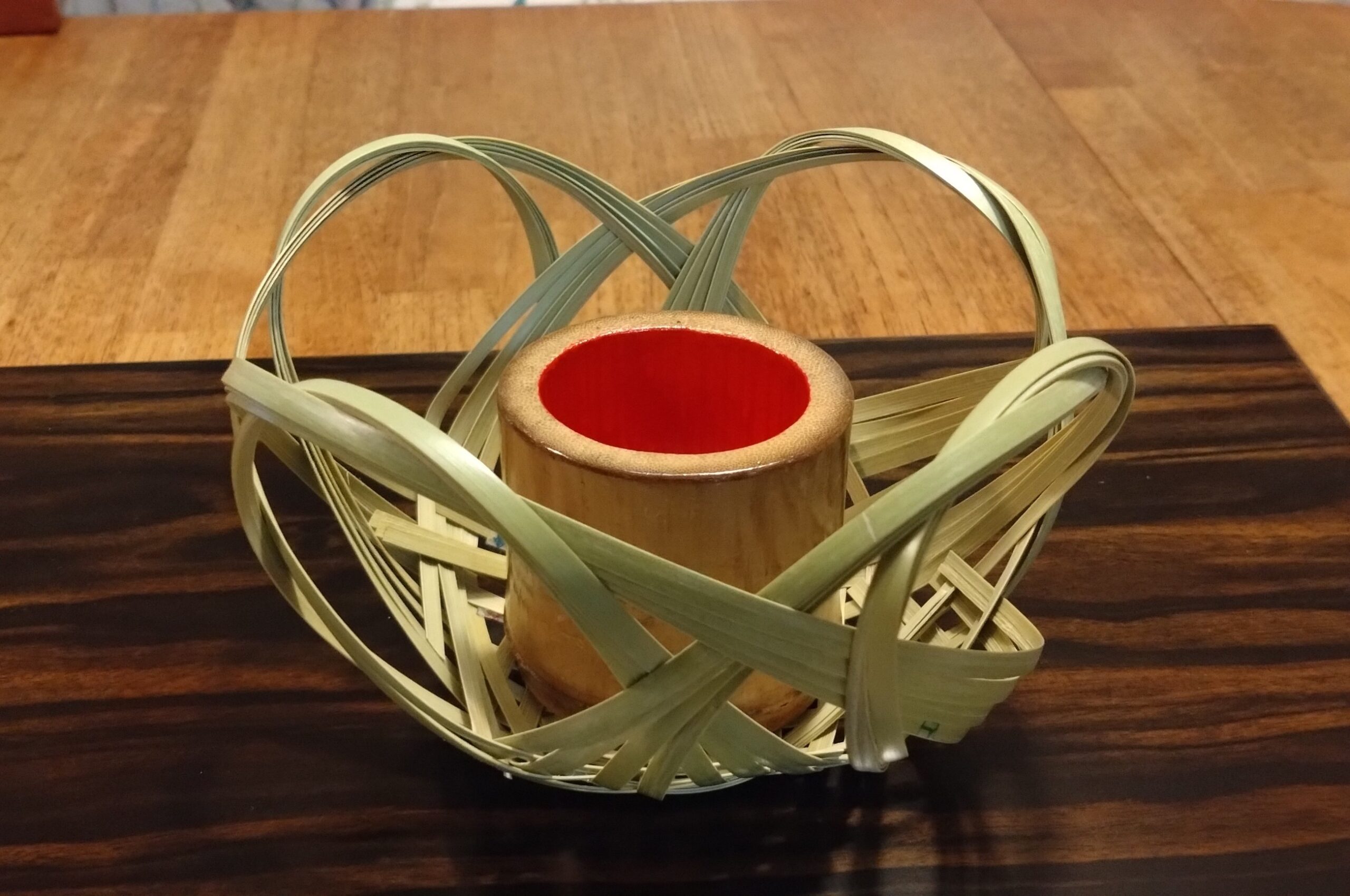 竹ひごで作る花籠